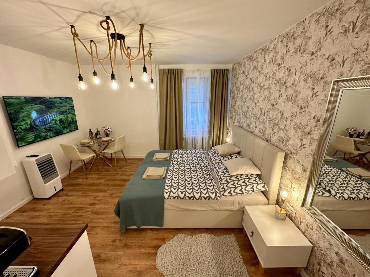 Castle Hill Apt In Old Town Of Bratislava With Free Parking Екстериор снимка